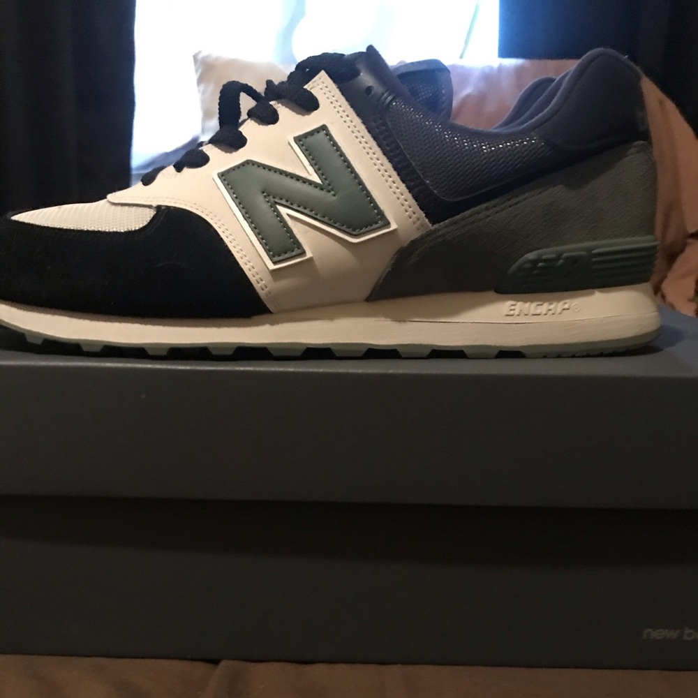 Men’s new balance 574 classic sz12 brand new